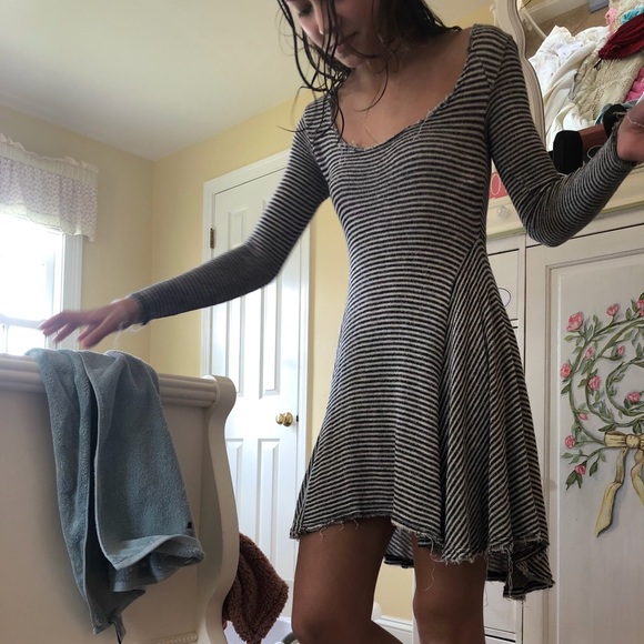 Urban Outfitters Striped Long sleeve Dress - Picture 2 of 6